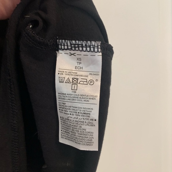 Black tank top with cross front detail - Picture 4 of 5